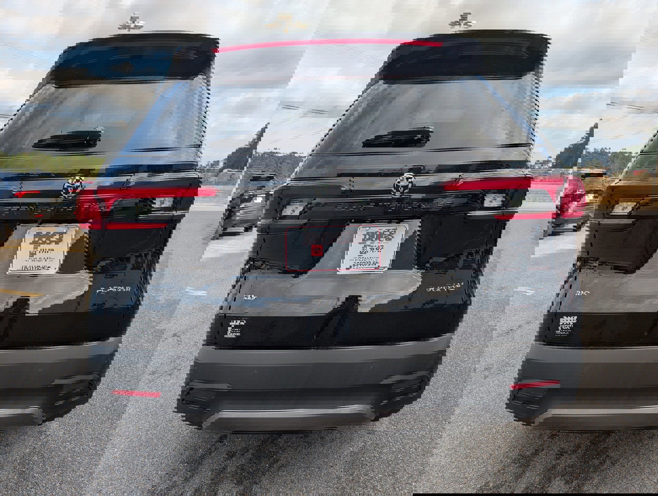 New 2026 Toyota Grand Highlander Platinum AWD image 4