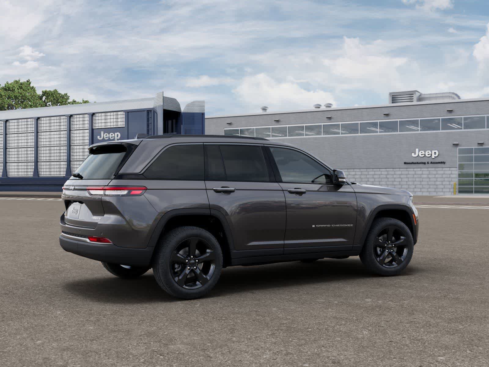 New 2026 Jeep Grand Cherokee Limited w/ Limited Altitude Package AWD/4WD image 4