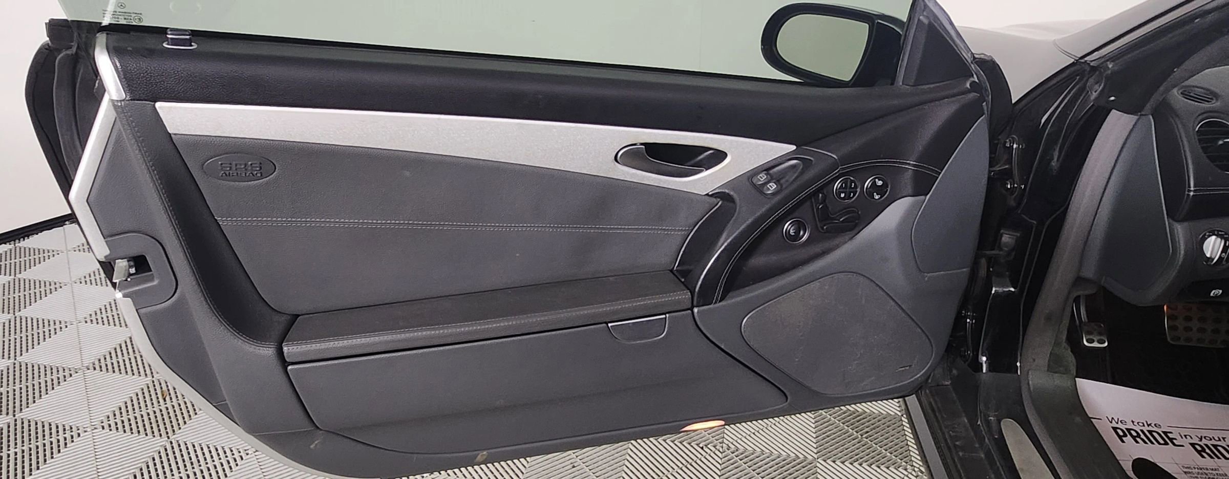 Used 2005 Mercedes-Benz SL 55 AMG image 17