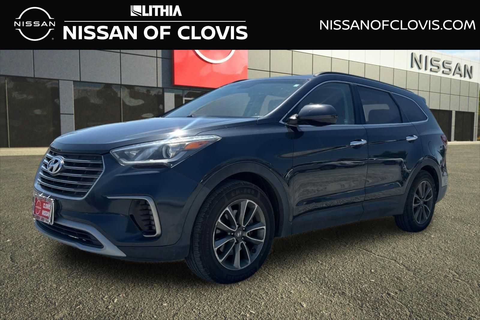 Used 2017 Hyundai Santa Fe SE w/ Cargo Package FWD video 1