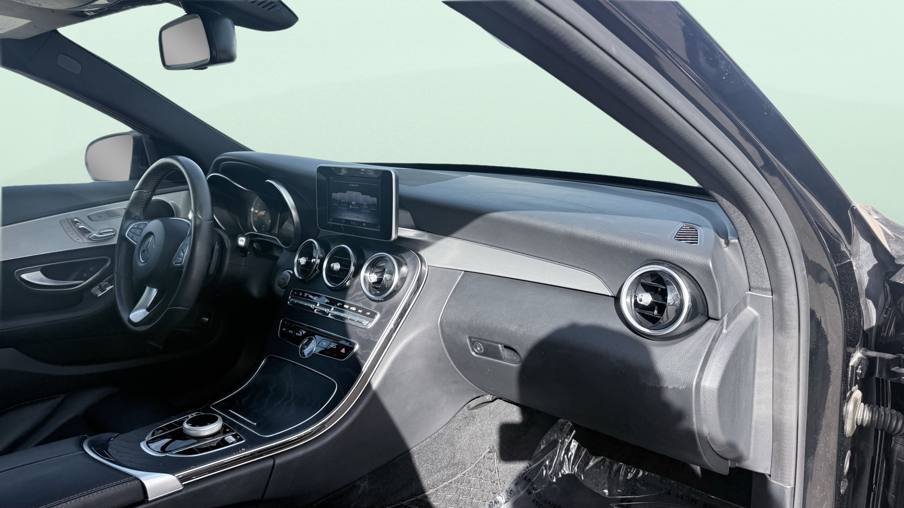 Used 2018 Mercedes-Benz C 300 Sedan w/ Premium Package image 34