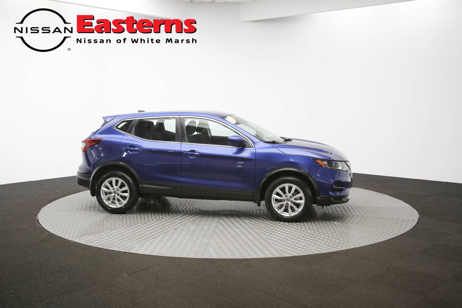 Used 2022 Nissan Rogue Sport S image 78