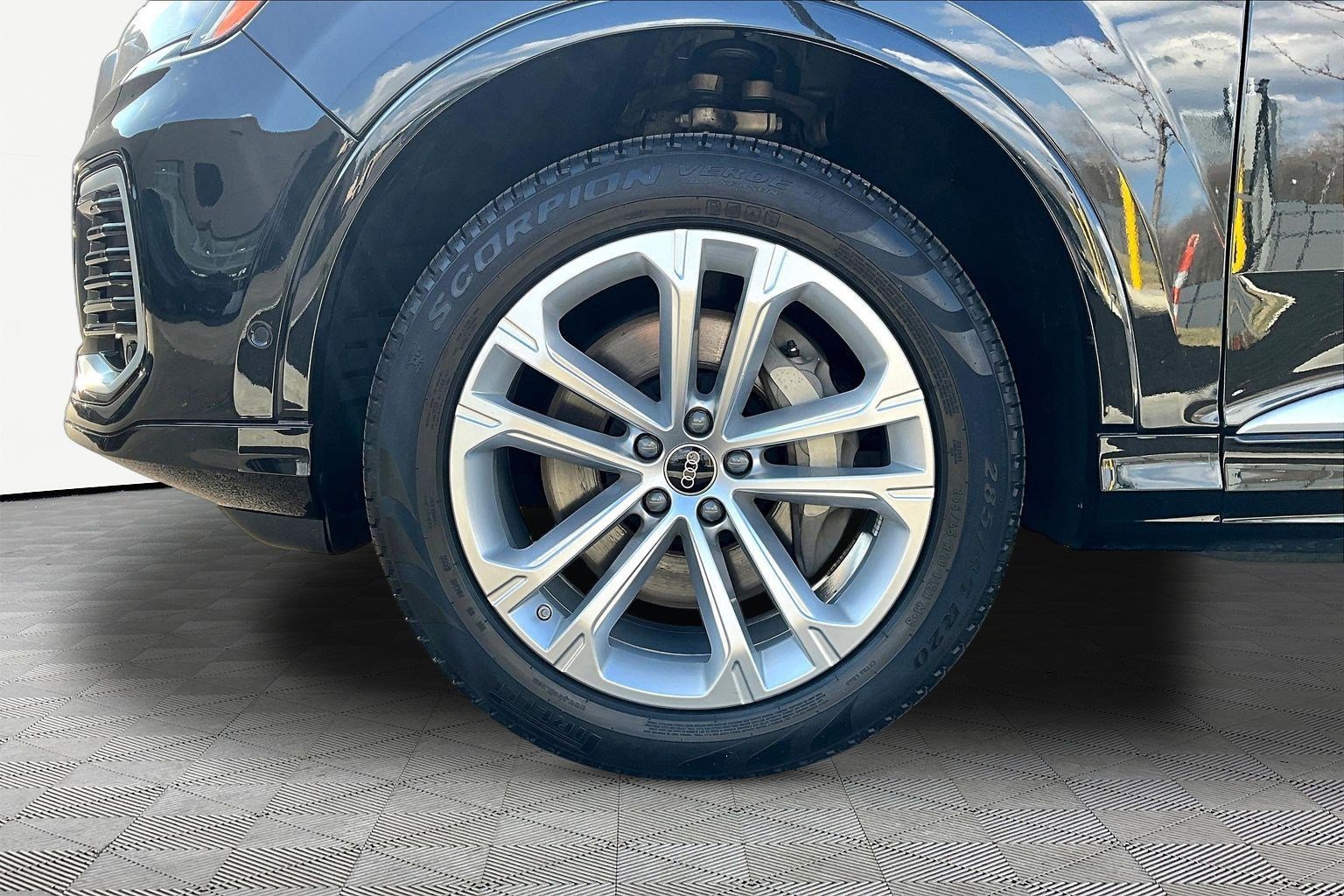 Used 2025 Audi Q7 3.0T Premium Plus image 35