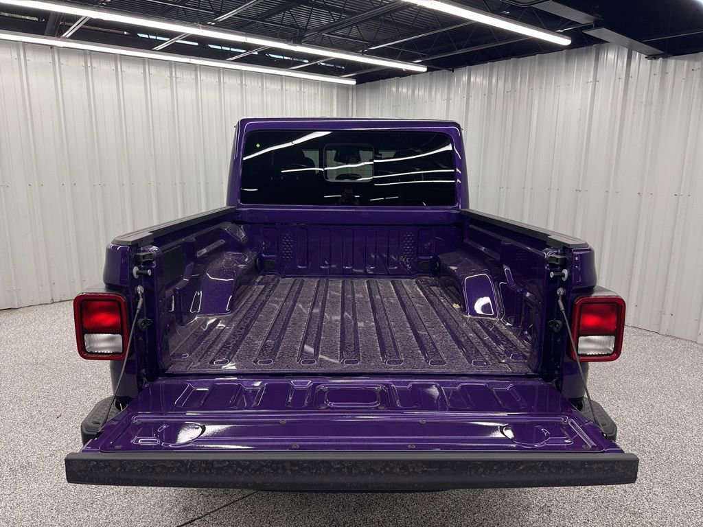 New 2026 Jeep Gladiator Sport image 9