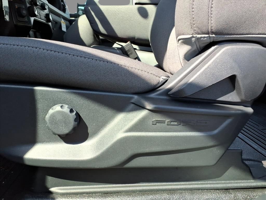 New 2026 Ford F350 XL w/ 360-Degree Camera Package image 18