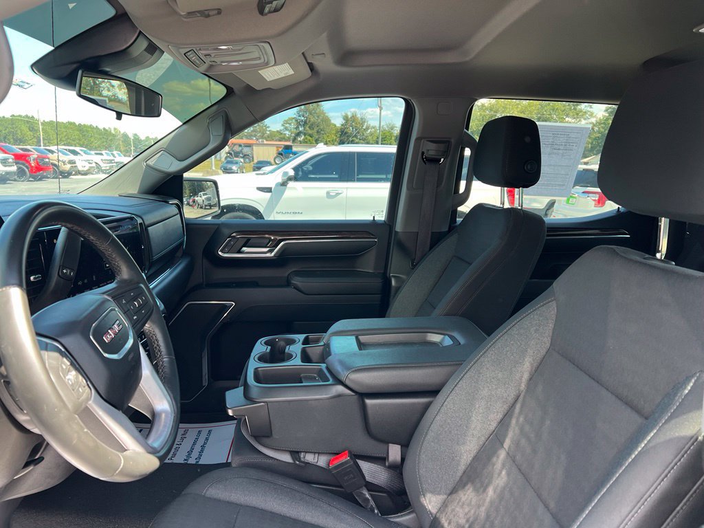 Used 2024 GMC Sierra 1500 Elevation AWD/4WD image 9