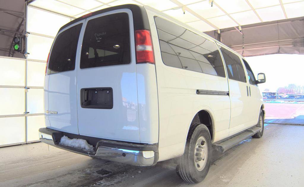 Used 2023 Chevrolet Express 3500 LT w/ LT Preferred Equipment Group image 3