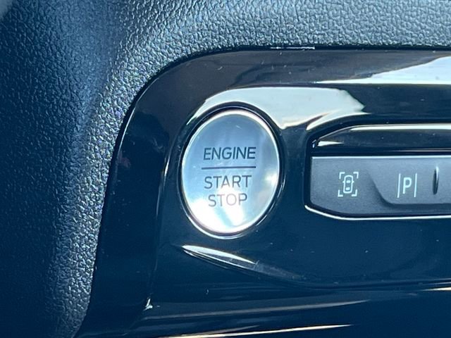 Used 2024 Ford Escape Platinum image 32
