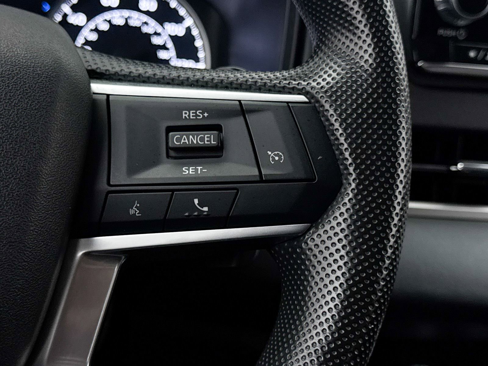 Used 2024 Mitsubishi Outlander ES FWD image 32