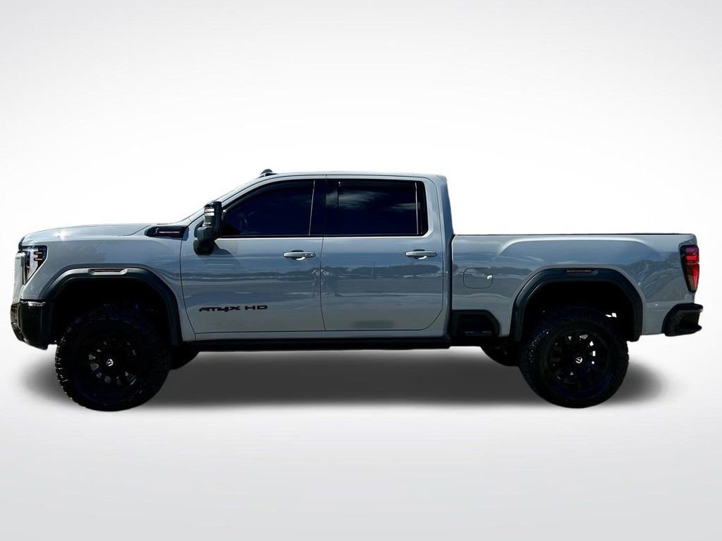 Used 2024 GMC Sierra 2500 AT4X image 8