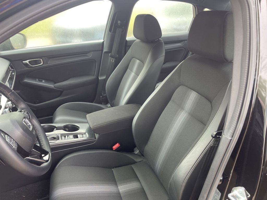 Used 2025 Honda Civic Sport image 8