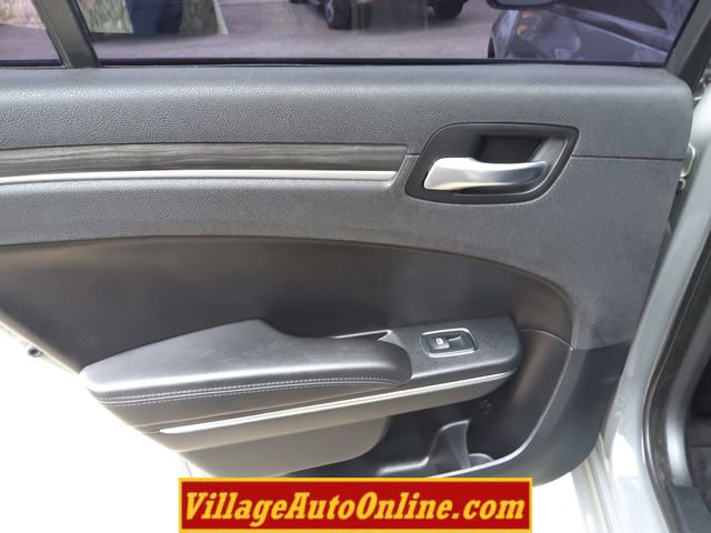 Used 2018 Chrysler 300 Touring w/ Sport Appearance Package image 26