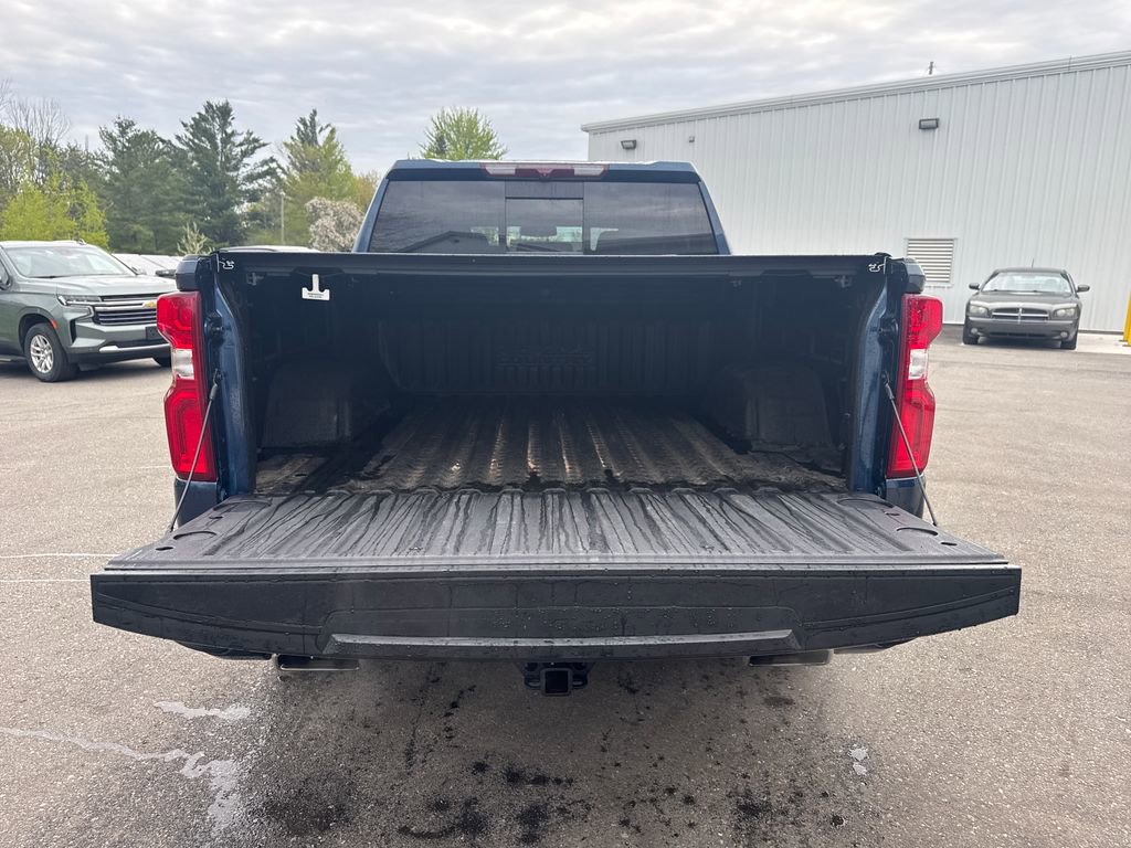 Used 2023 Chevrolet Silverado 1500 High Country AWD/4WD image 8