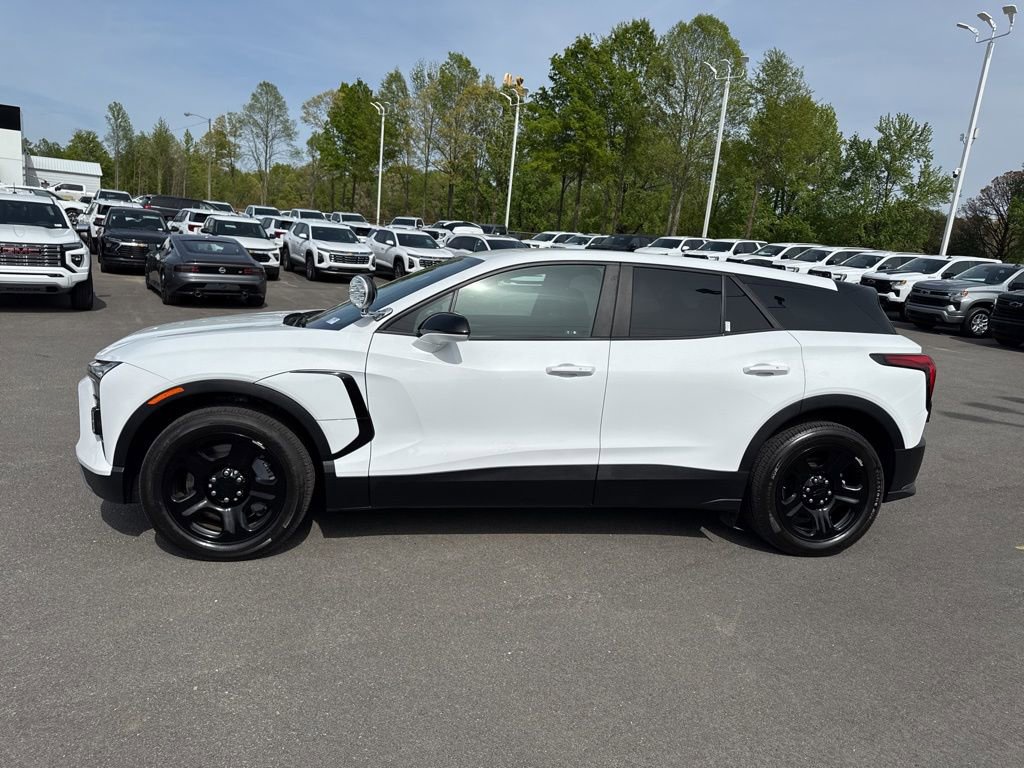 Used 2024 Chevrolet Blazer EV AWD Police image 2