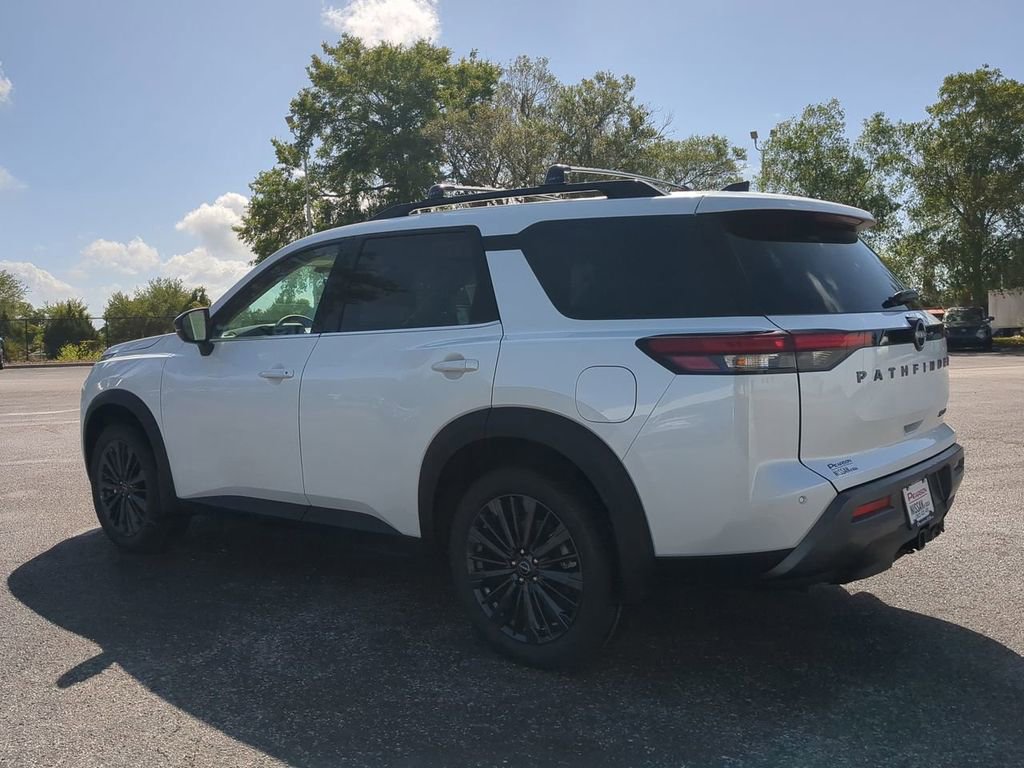 New 2026 Nissan Pathfinder SL w/ SL Premium Package AWD/4WD image 7