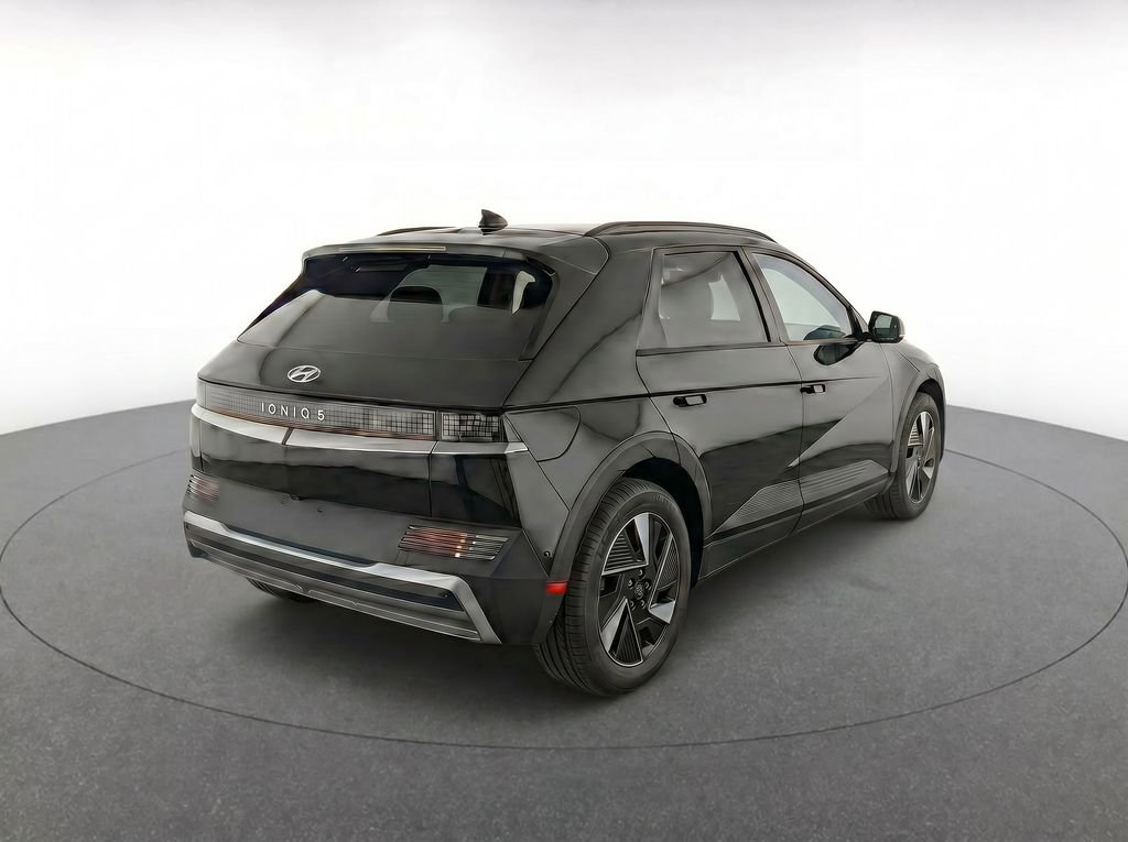 Certified 2025 Hyundai Ioniq 5 SEL RWD image 4