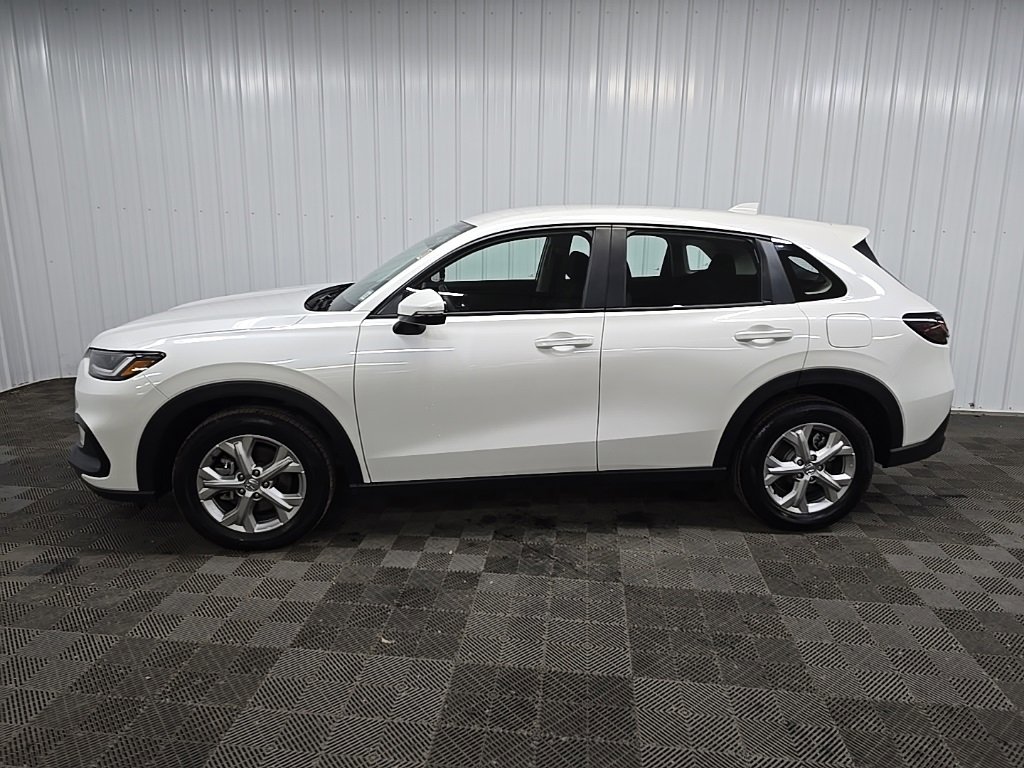 Certified 2025 Honda HR-V LX image 5