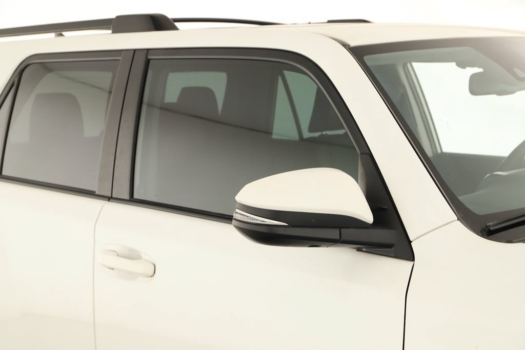 Used 2021 Toyota 4Runner TRD Off-Road Premium w/ Moonroof Package AWD/4WD image 41