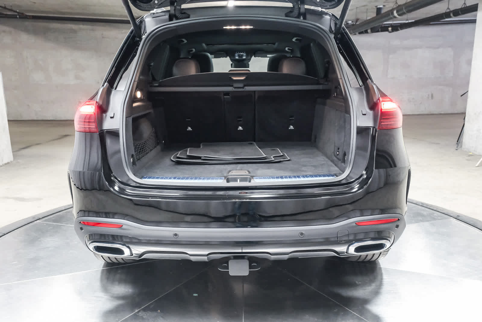 Certified 2025 Mercedes-Benz GLE 350 4MATIC w/ AMG Line Exterior image 32