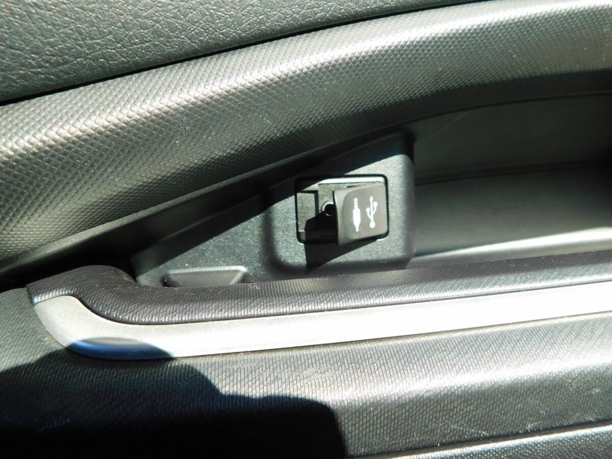 Used 2015 Toyota Prius C Four image 16