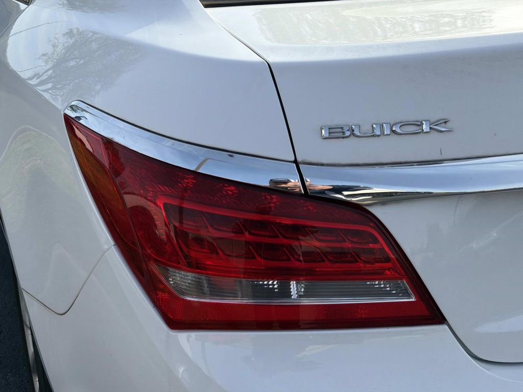 Used 2015 Buick LaCrosse Leather image 11