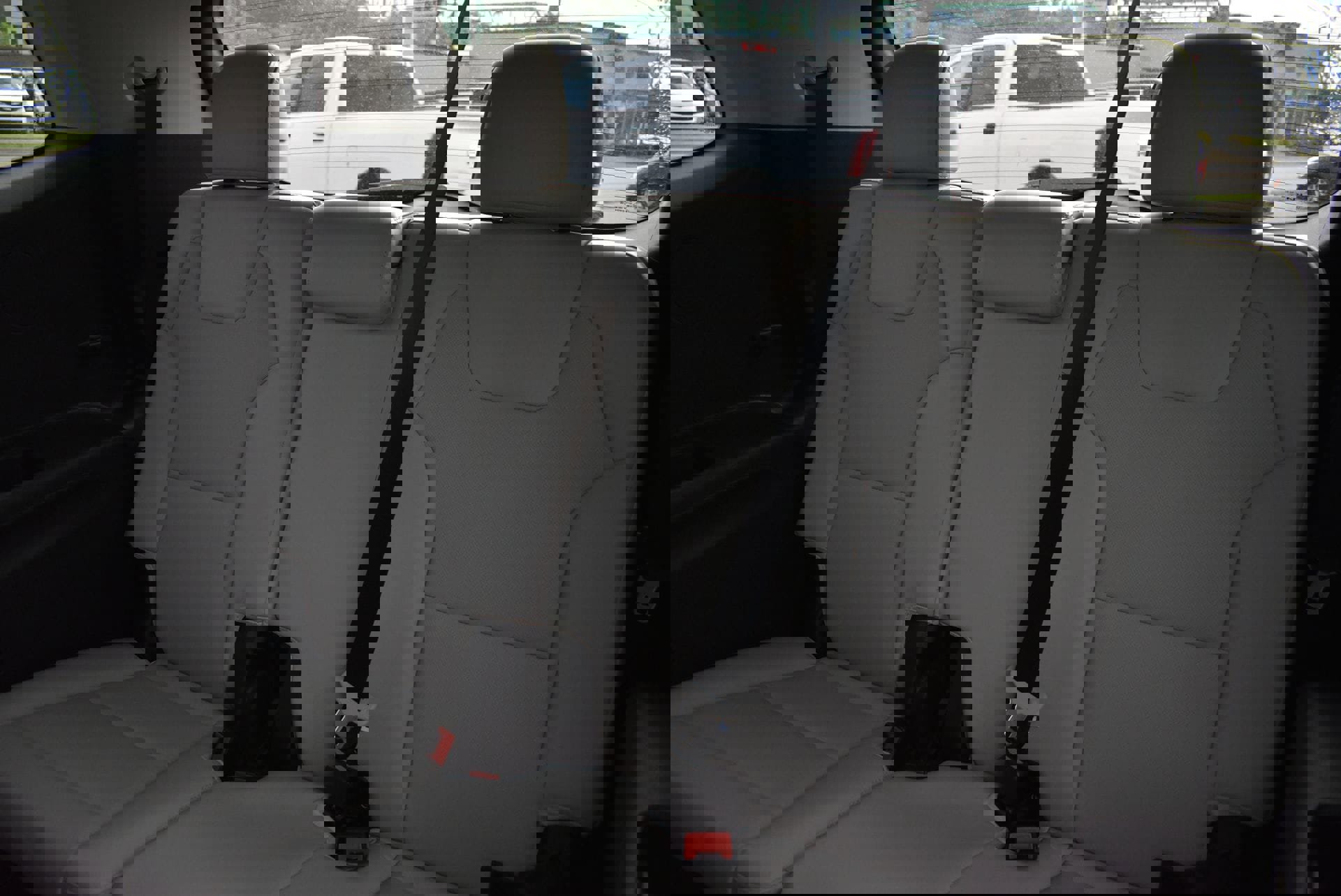 Used 2022 Kia Telluride EX w/ Towing Package image 18