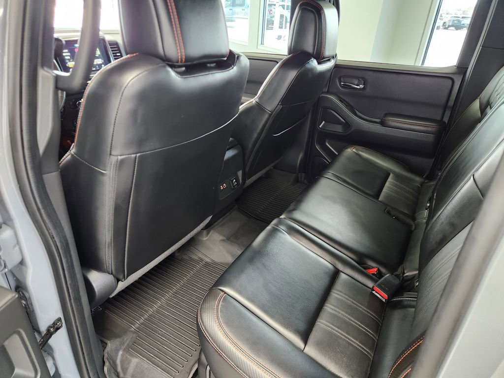 Used 2023 Nissan Frontier PRO-4X w/ Pro-4X Premium Package image 15