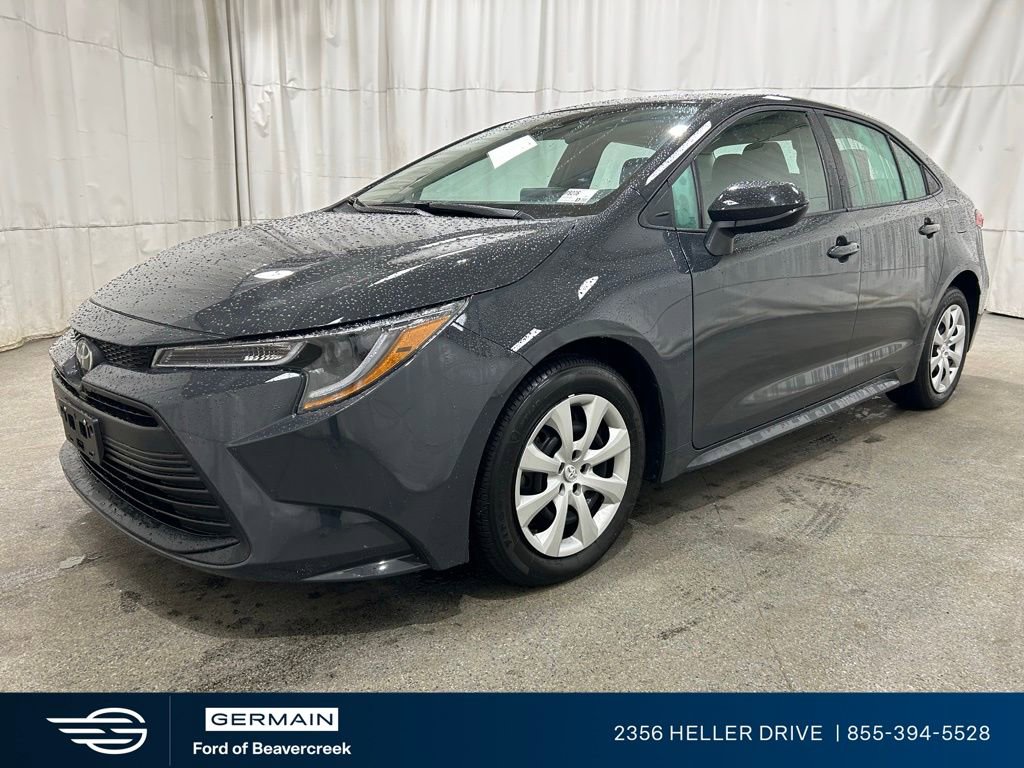 Used 2025 Toyota Corolla LE image 4