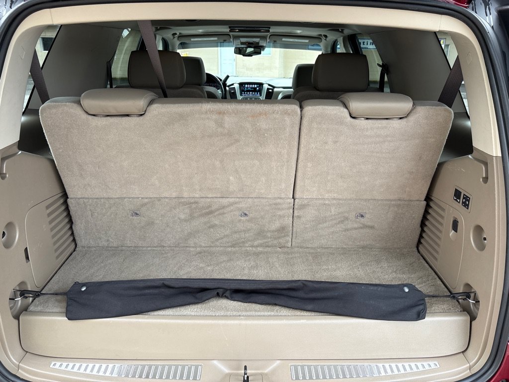Used 2018 GMC Yukon SLT w/ Premium Edition AWD/4WD image 11