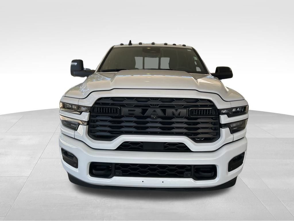 Used 2025 RAM 3500 Big Horn image 12