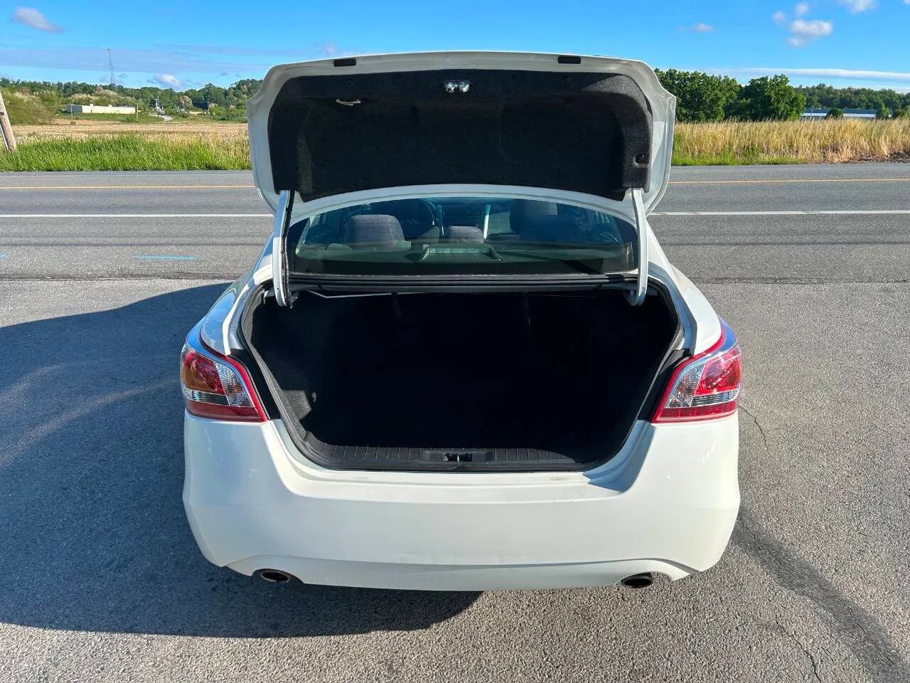 Used 2013 Nissan Altima 2.5 S FWD image 12