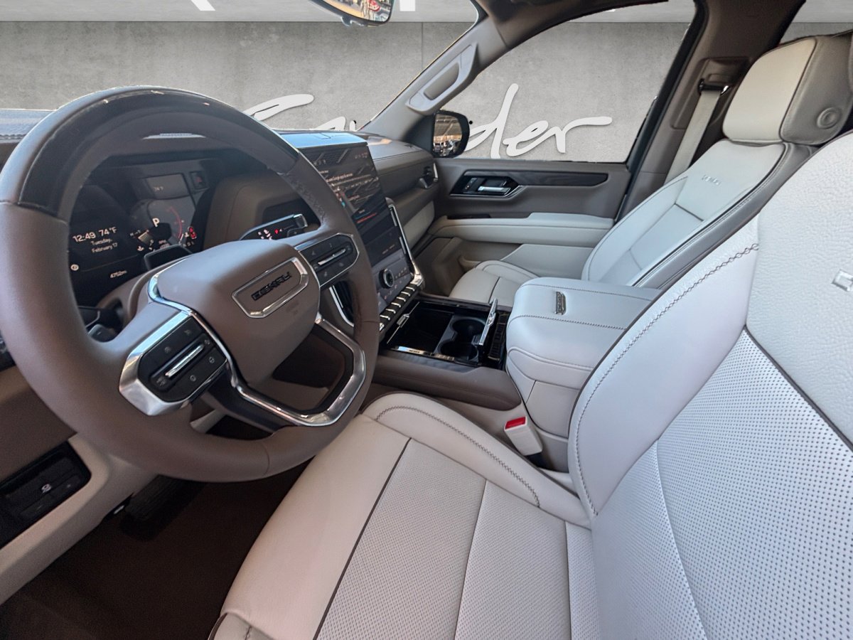 Used 2026 GMC Yukon XL Denali w/ Denali Reserve Package image 23