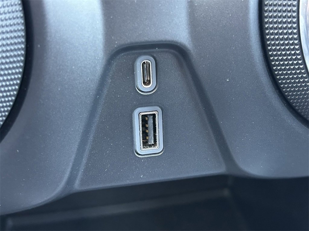 Used 2020 Chevrolet Blazer LT image 29