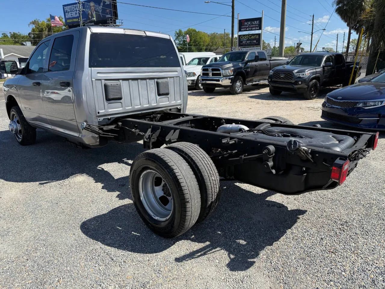 Used 2022 RAM 3500 Tradesman image 3