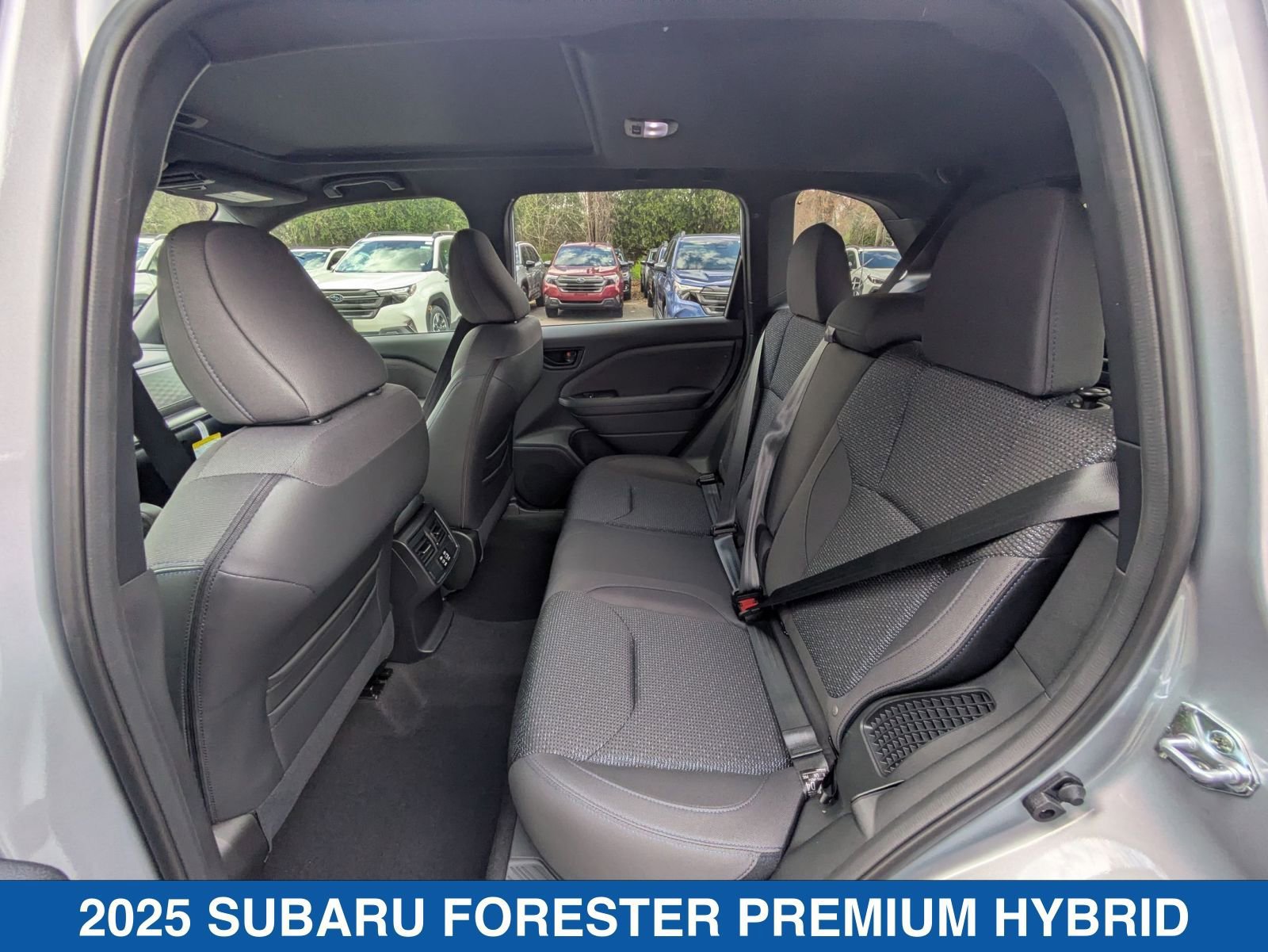 Certified 2025 Subaru Forester Premium AWD/4WD image 30