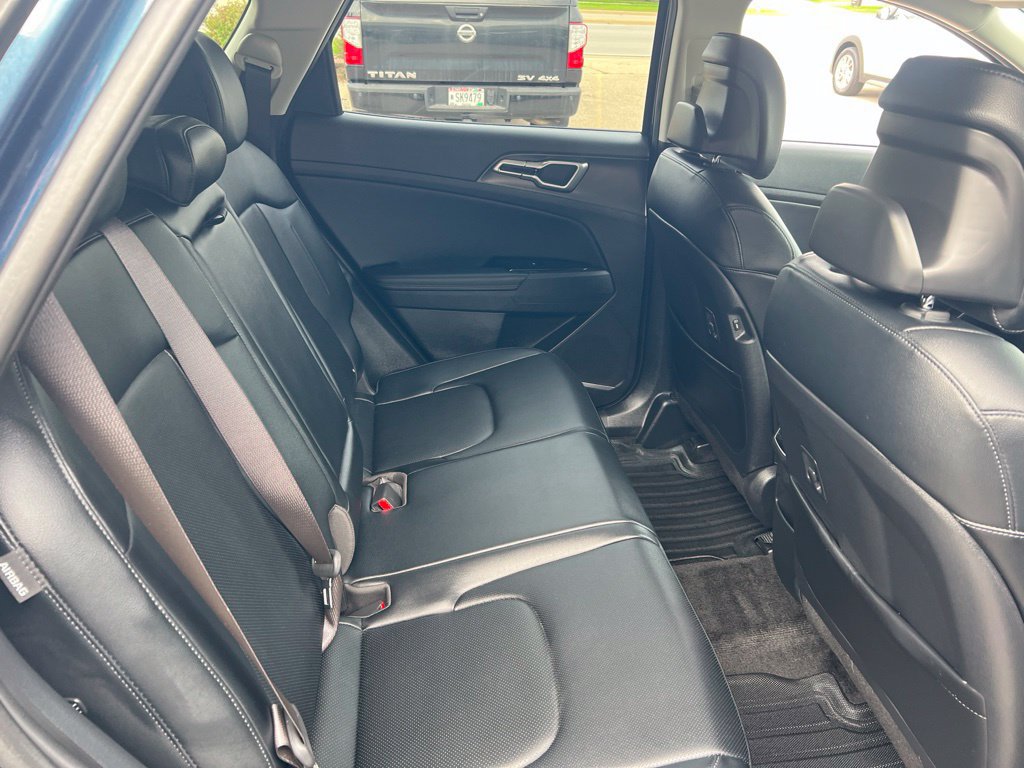 Certified 2025 Kia Sportage EX AWD/4WD image 13