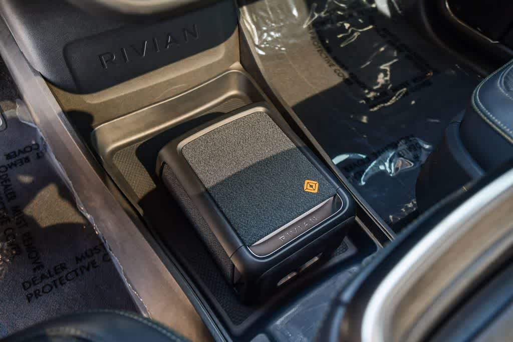 Used 2023 Rivian R1S Adventure AWD/4WD image 27