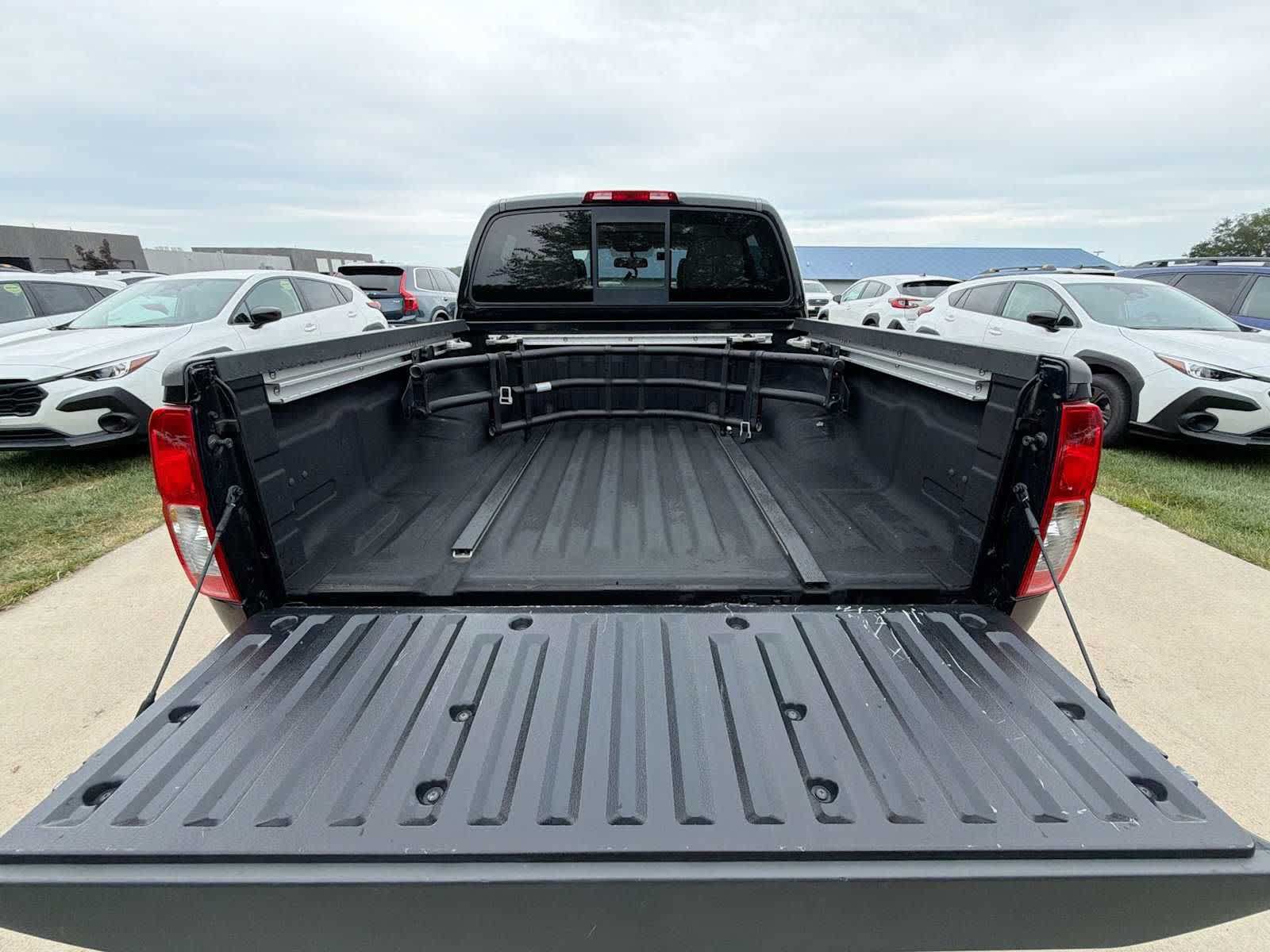 Used 2018 Nissan Frontier SV w/ Value Truck Package RWD image 28