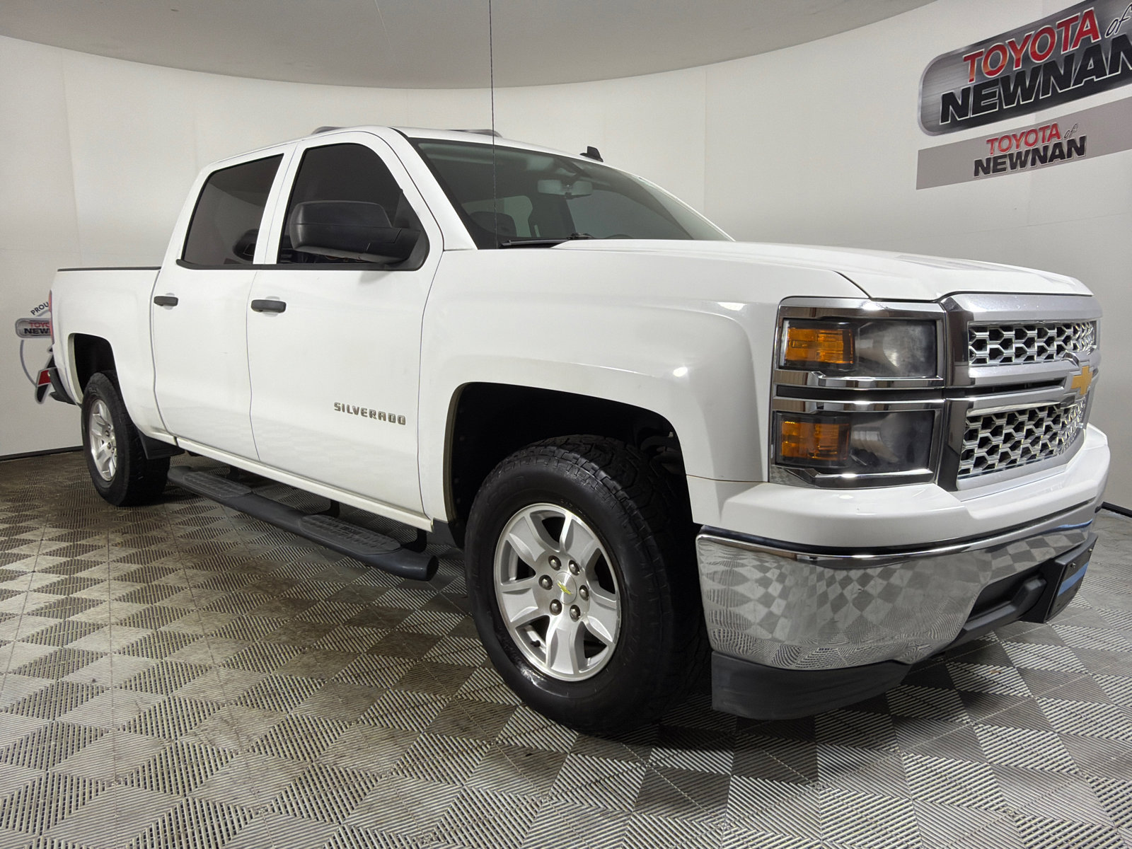 Used 2014 Chevrolet Silverado 1500 LT RWD image 1