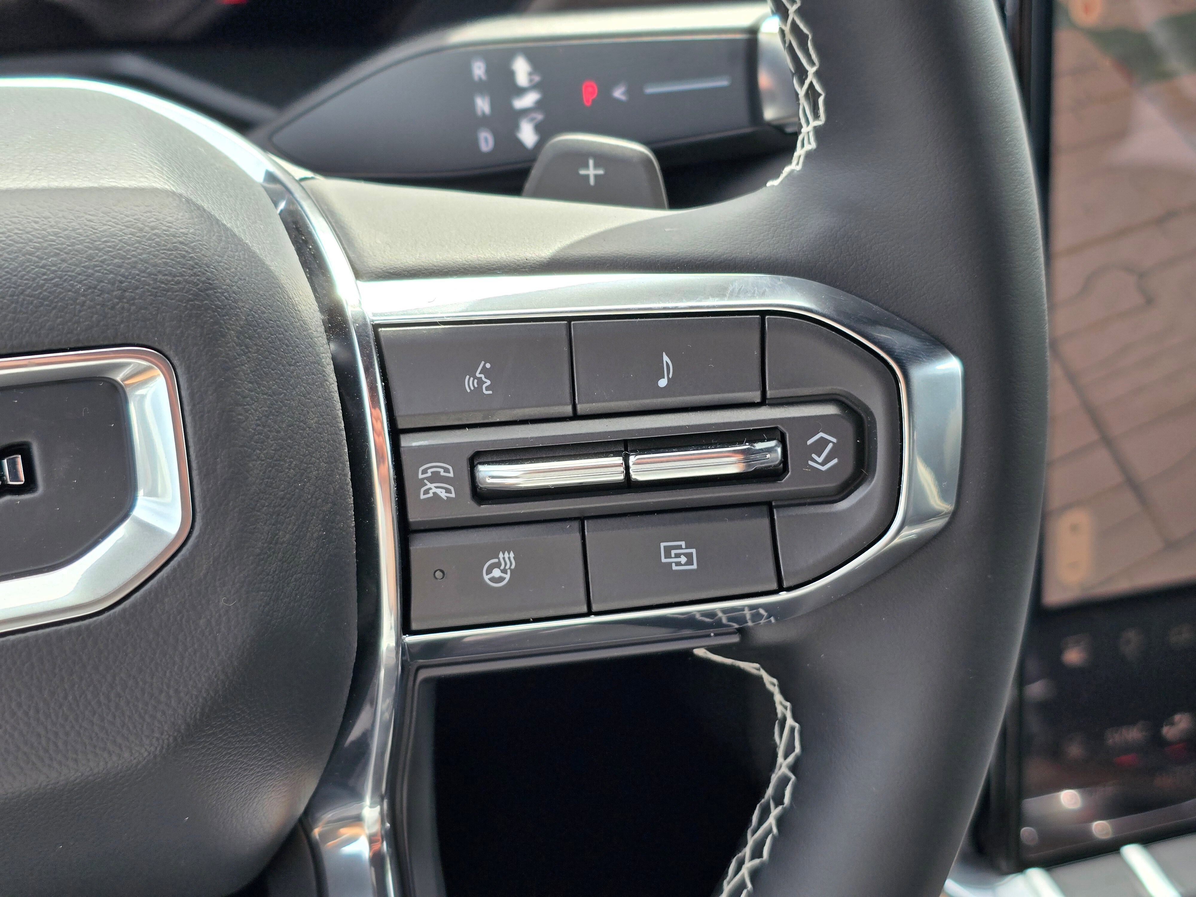 New 2025 GMC Acadia Denali image 28