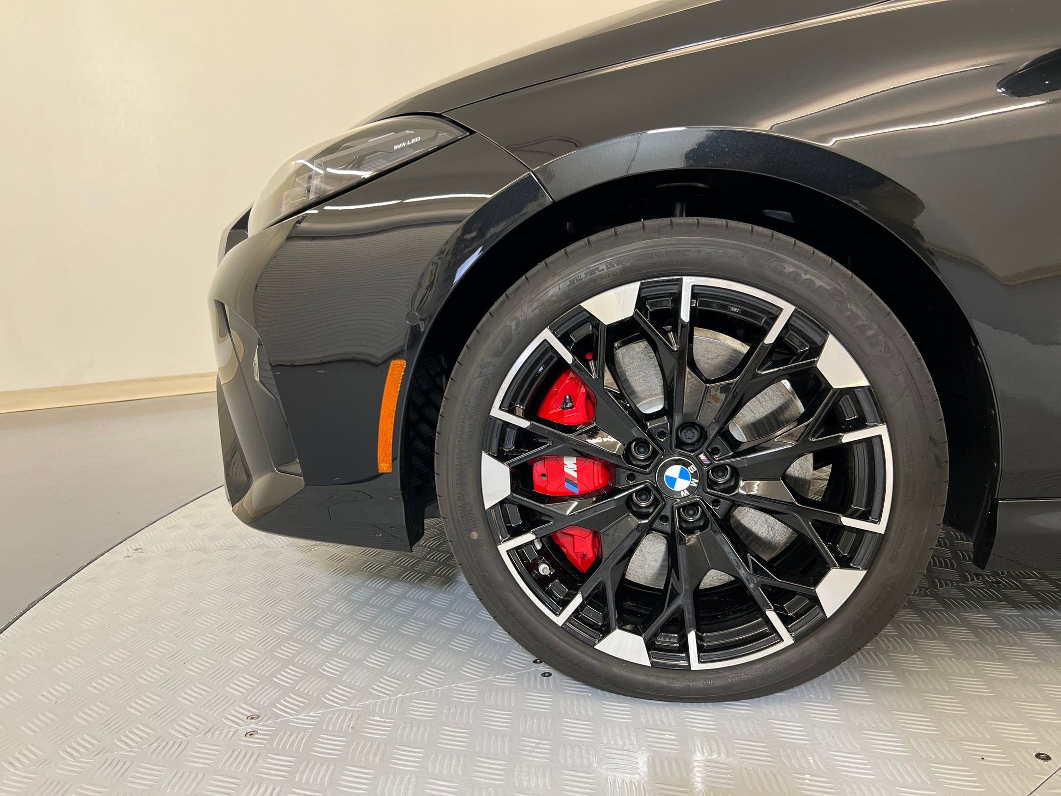 Used 2026 BMW M235i xDrive w/ Technology Package image 11