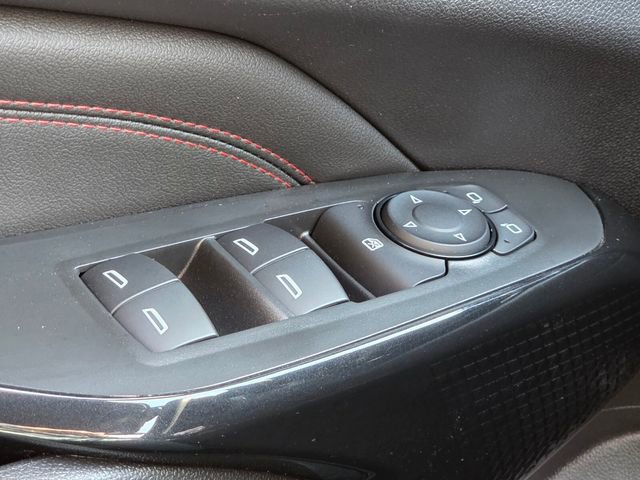 Used 2025 Chevrolet Trax RS w/ Driver Confidence Package image 32