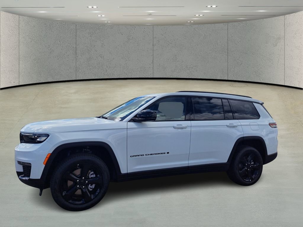 New 2025 Jeep Grand Cherokee L Limited w/ Black Appearance Package image 9