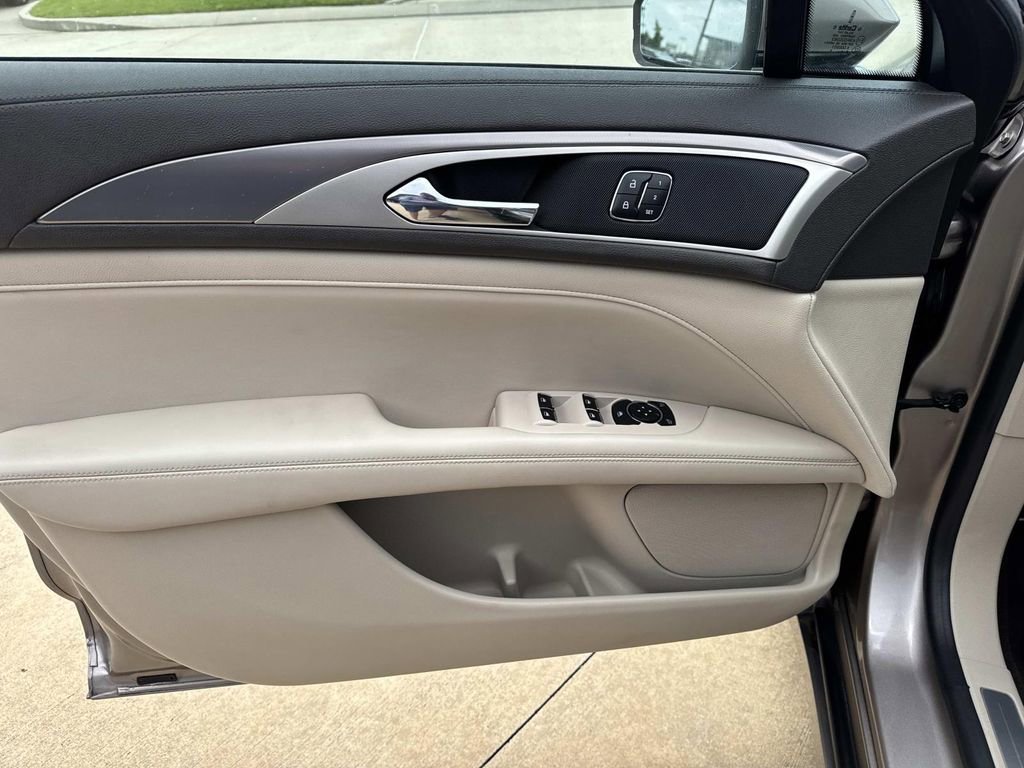Used 2019 Lincoln MKZ Premiere FWD image 20