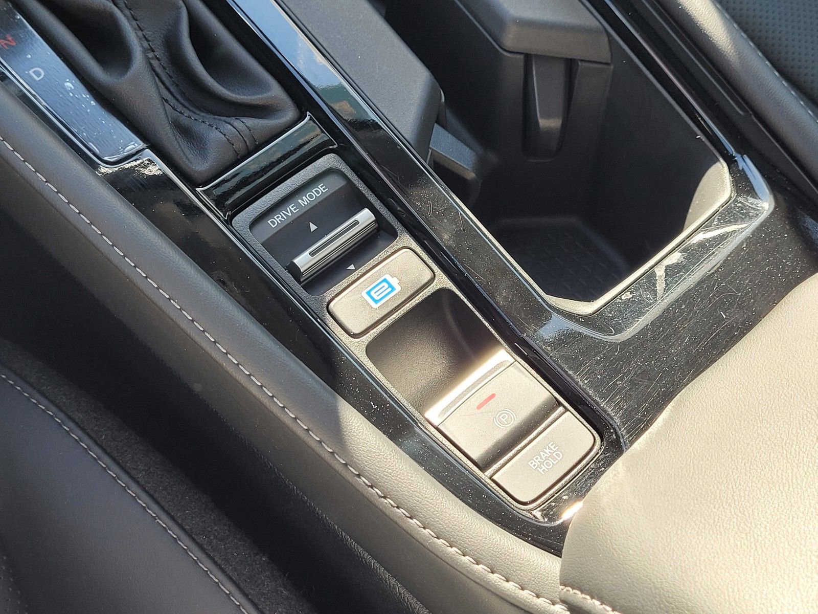 Certified 2025 Honda Accord Touring image 27