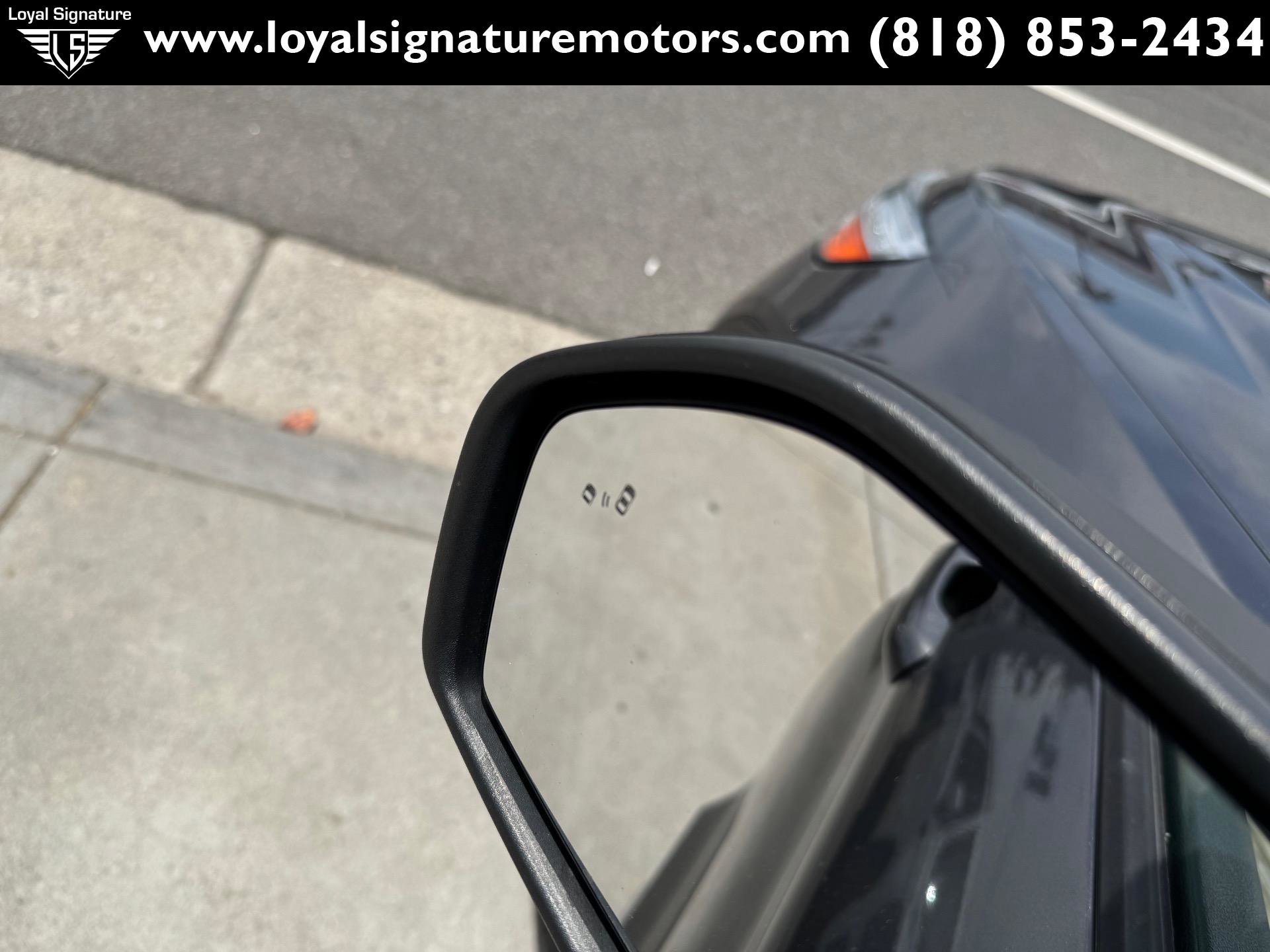 Used 2020 Ford Explorer XLT image 22