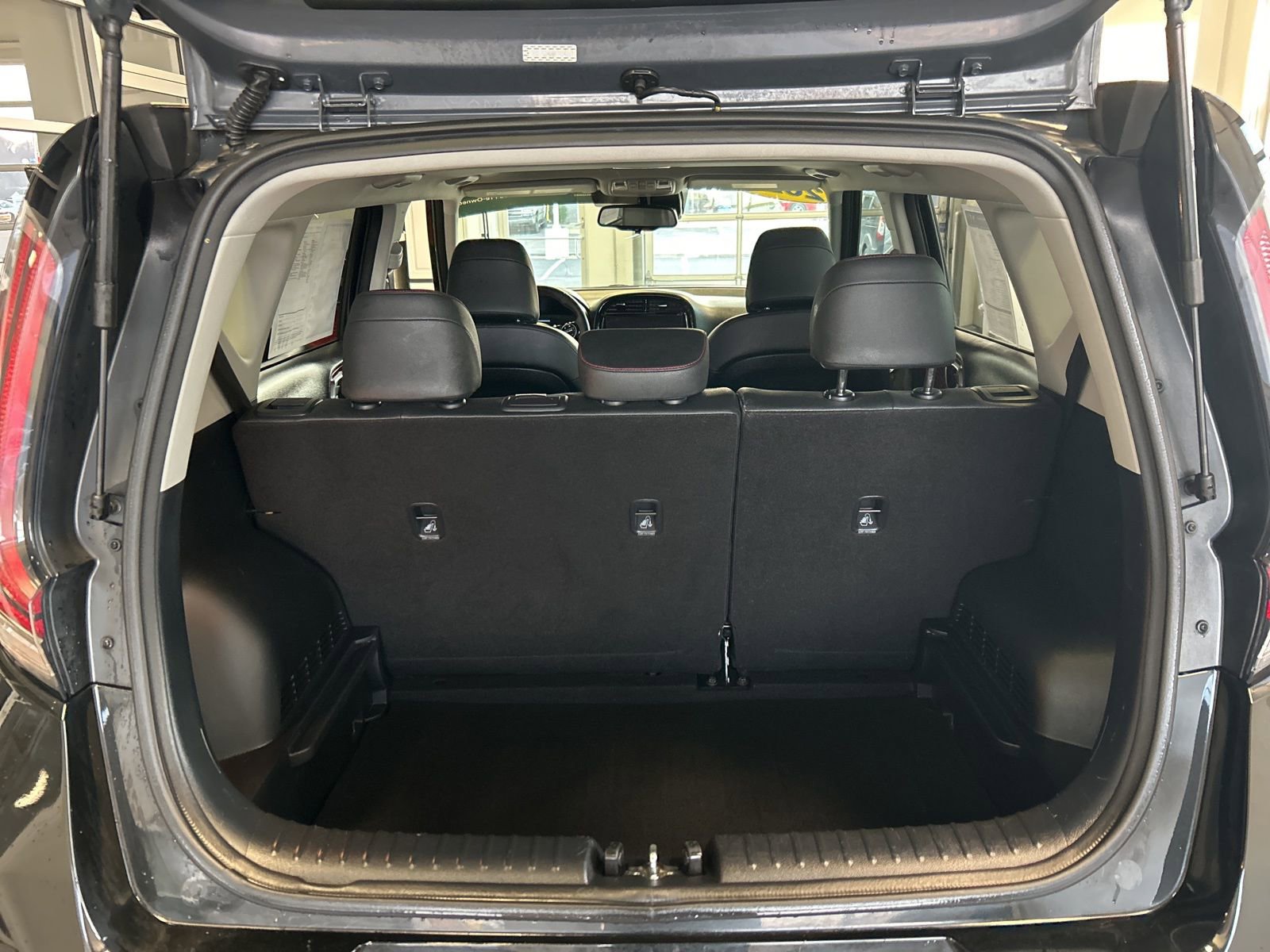 Used 2024 Kia Soul GT-Line image 11