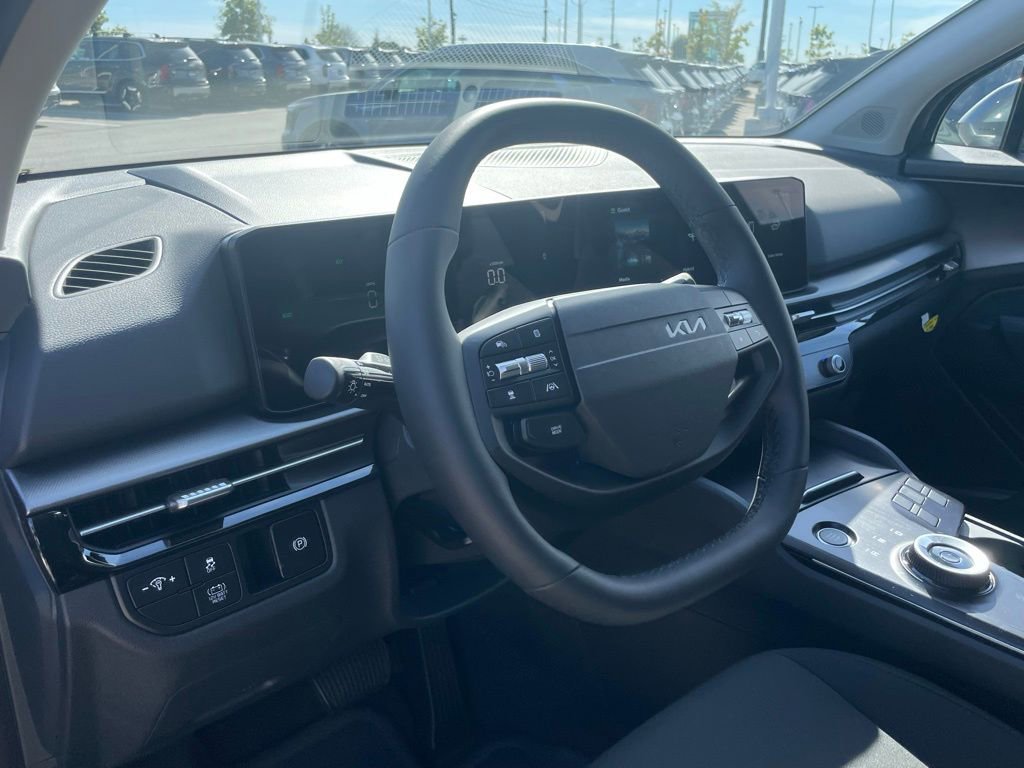 New 2026 Kia Sportage LX image 9