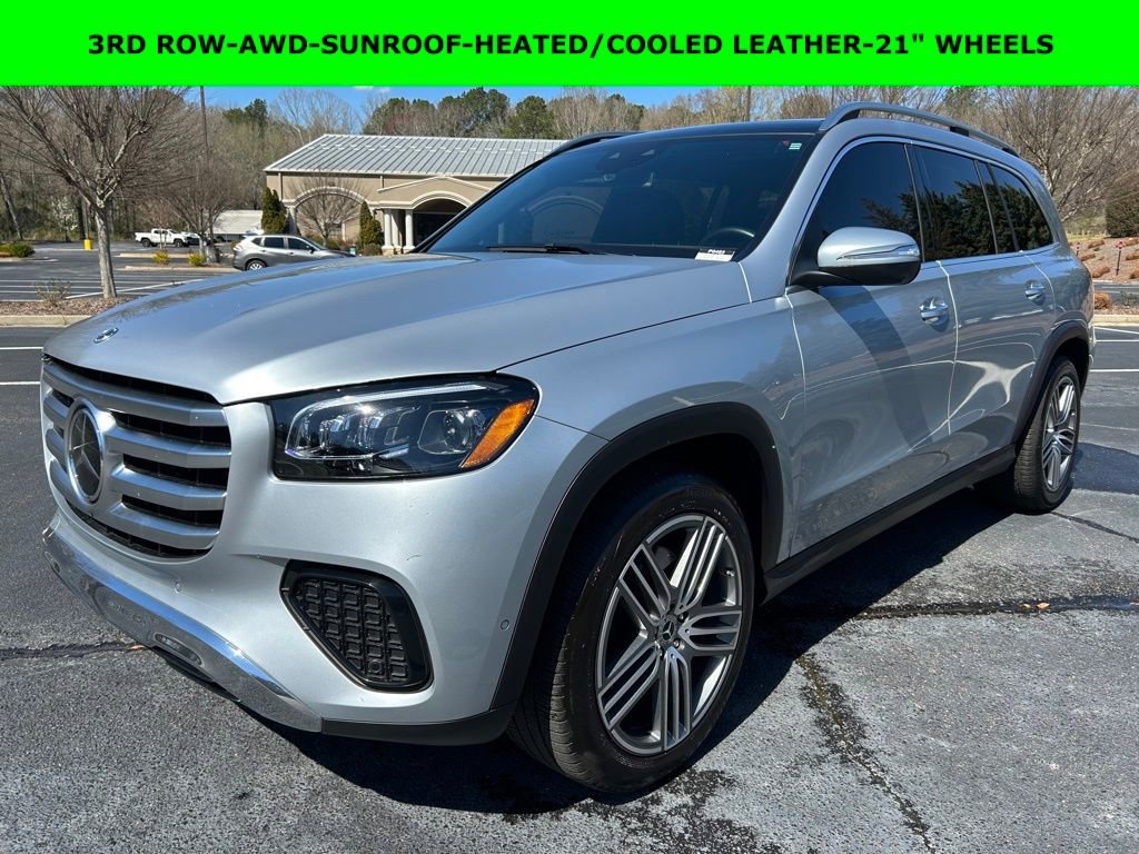 Used 2025 Mercedes-Benz GLS 450 4MATIC image 1