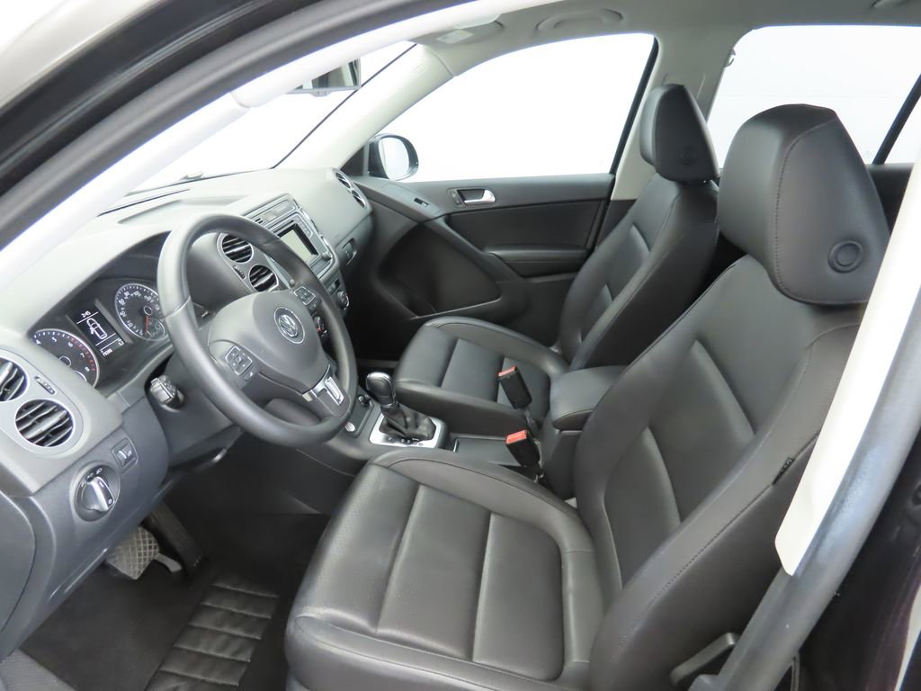 Used 2016 Volkswagen Tiguan S image 17
